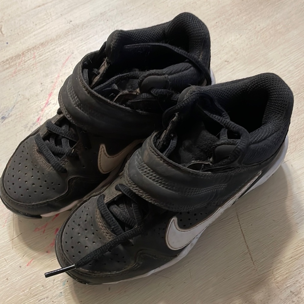 Boys Size 12C Nike Cleats